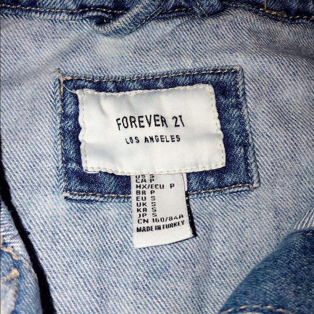Cropped Jean jacket - Picture 2 of 3